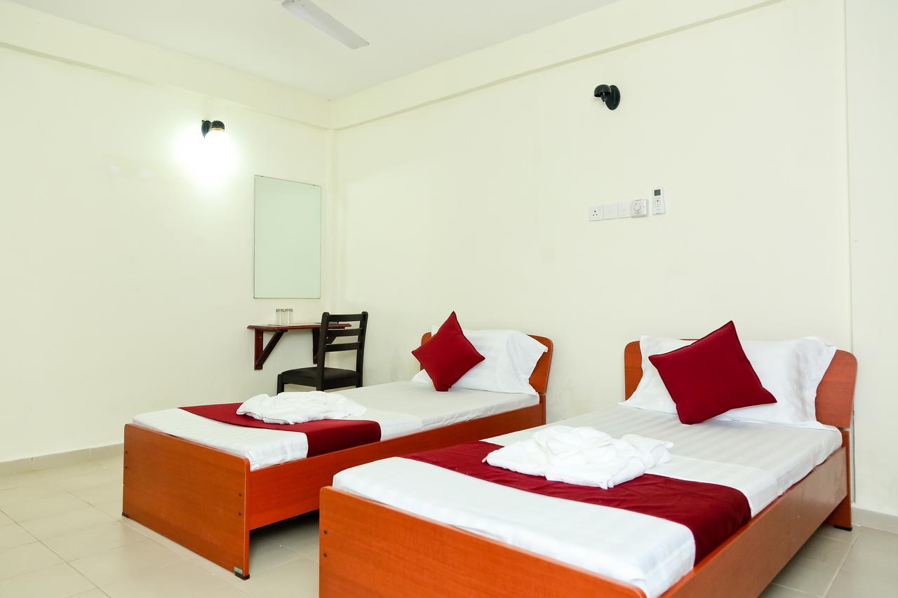 Adara Negombo Resort Ettukala Extérieur photo